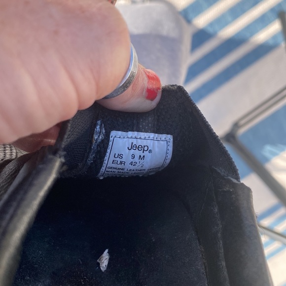 Mens JEEP Black Leather Slip-ons with MEMORY FOAM Foot Bed! In EUC Size 9 EU 43 - Picture 9 of 9